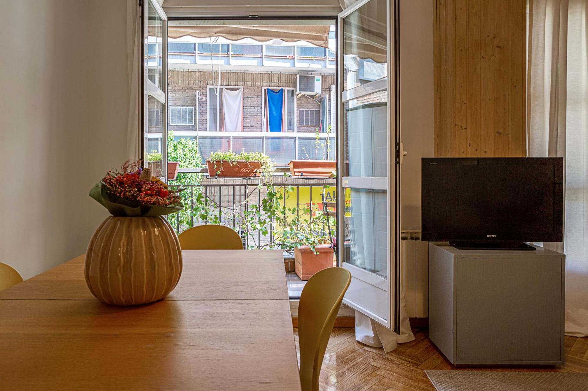 Cute 1 Bedroom Apartment With A Balcony Madrid Exterior foto